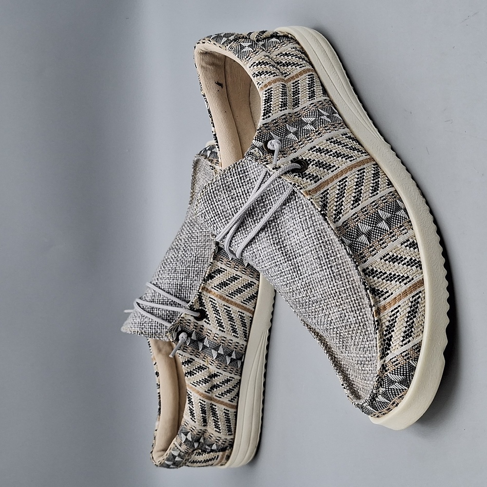 Everglades Slip on Shoes Woven Flats Aztec Style Shoes Women's Sz 9 EUC